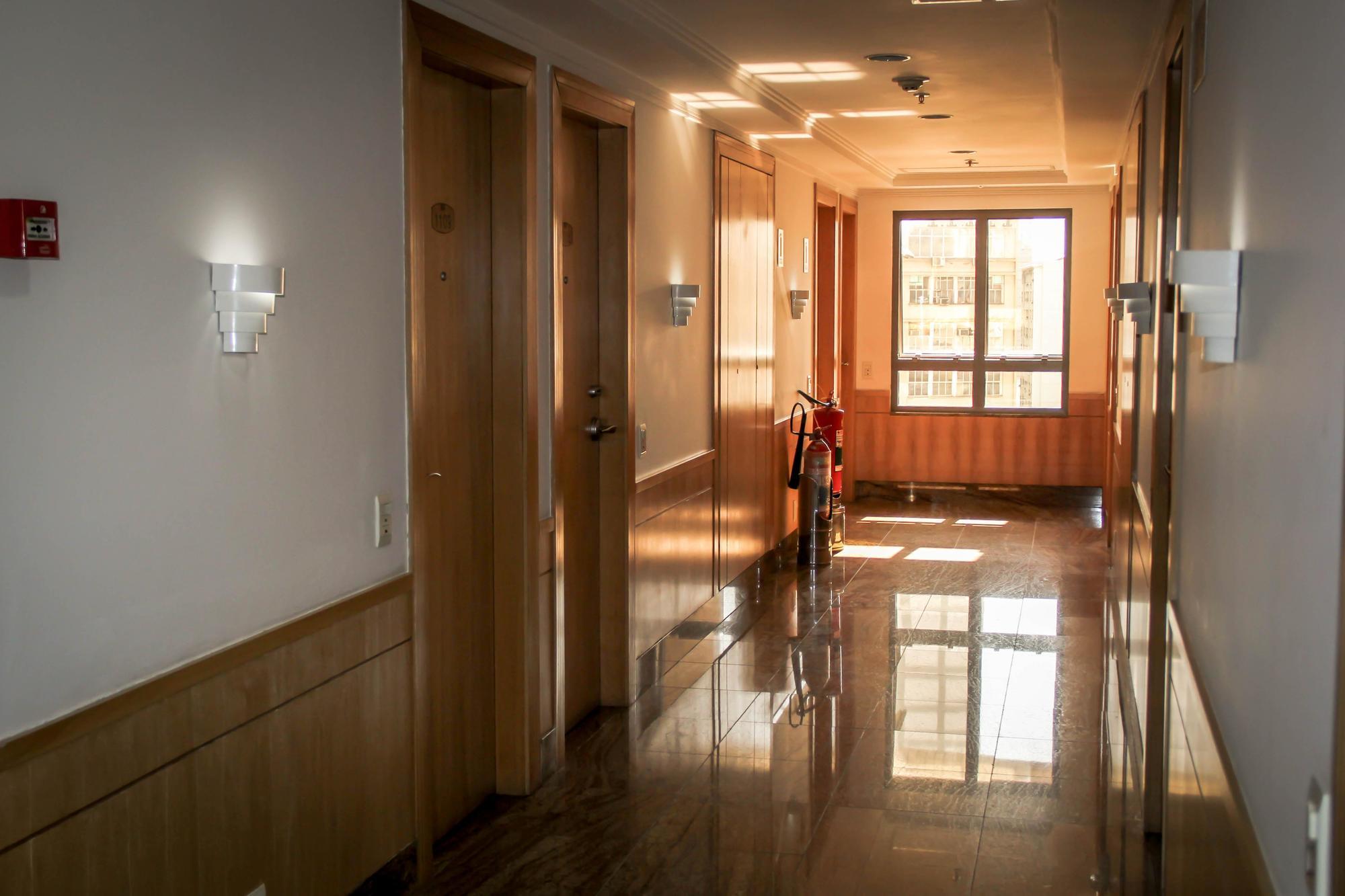Hotel Atlantico Tower Rio de Janeiro Dış mekan fotoğraf A corridor in a hotel