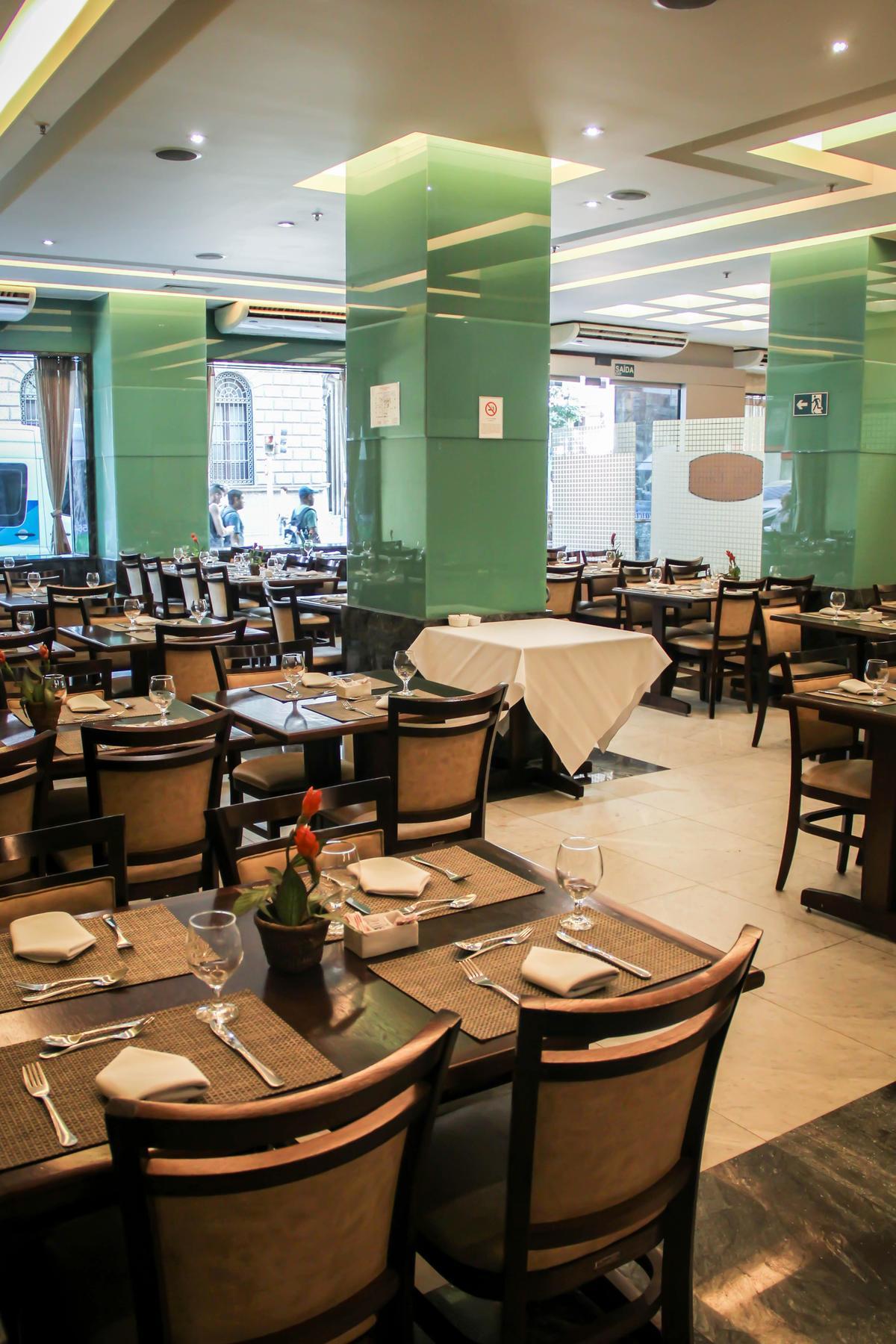 Hotel Atlantico Tower Rio de Janeiro Dış mekan fotoğraf Interior of a restaurant in Porto Alegre, Brazil.