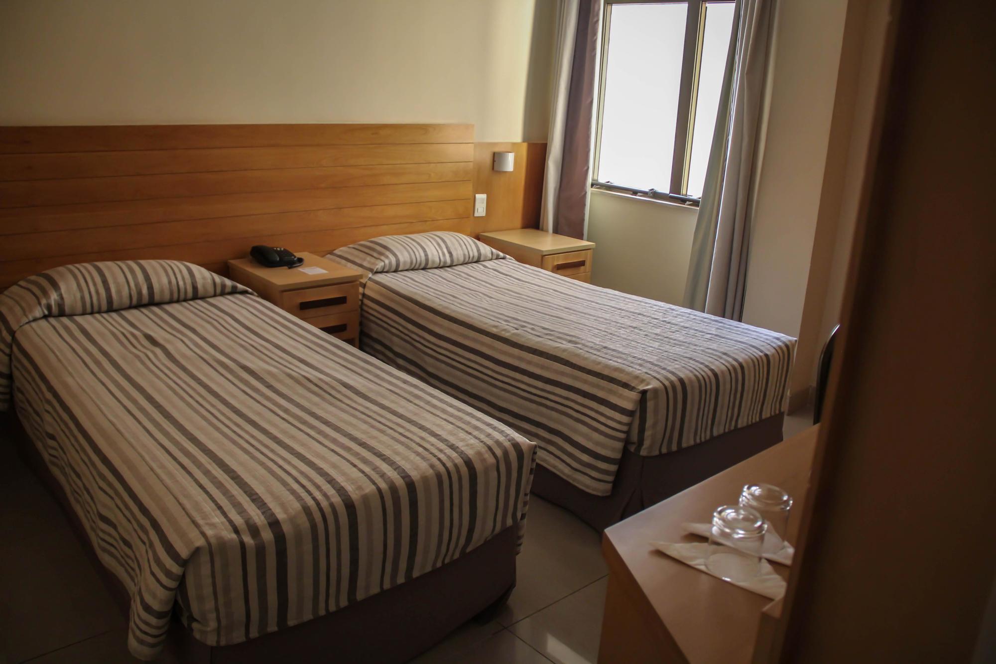 Hotel Atlantico Tower Rio de Janeiro Dış mekan fotoğraf Two beds in a hotel room