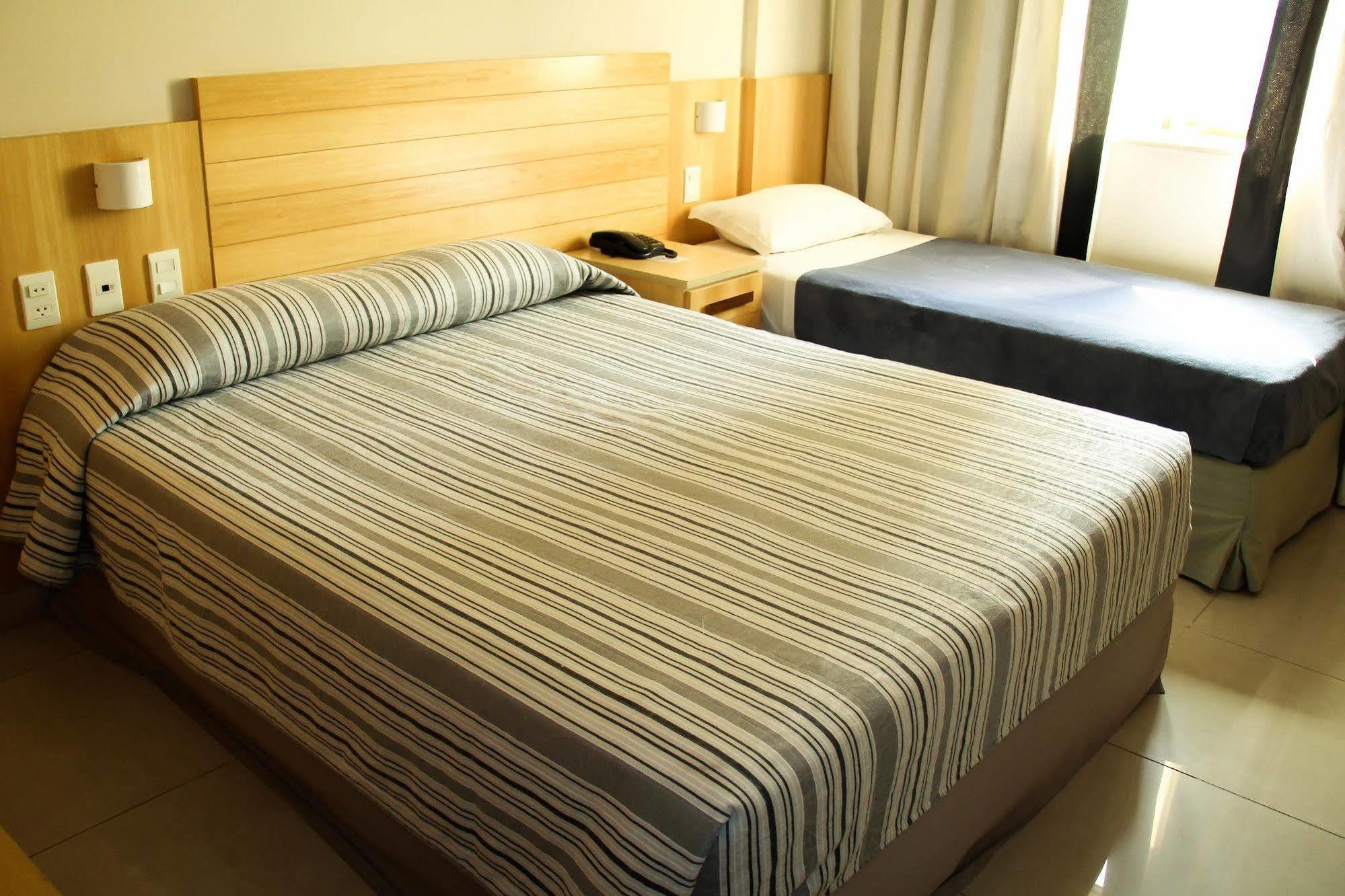 Hotel Atlantico Tower Rio de Janeiro Dış mekan fotoğraf A single room in a hotel in Belgrade, Serbia.